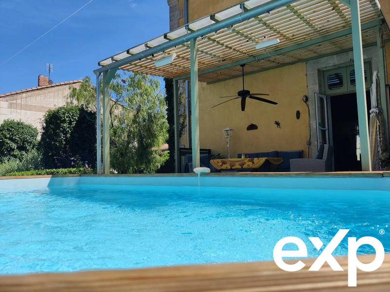 Maison - 430 m² - 18 pièces