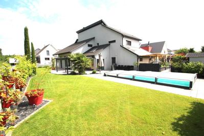 Villa - 184 m² - 6 pièces