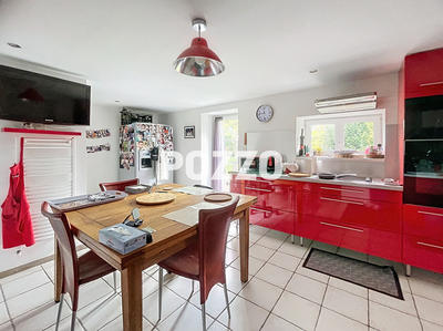 Maison - 272 m² - 7 pièces