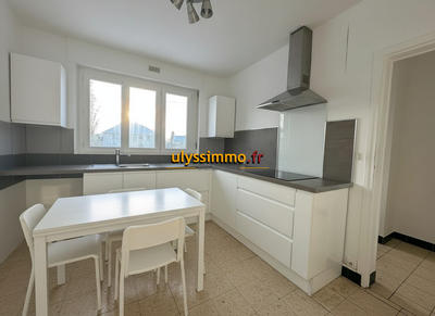 Maison - 102 m² - 5 pièces