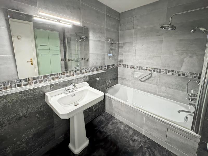 Appartement - 76 m² - 3 pièces