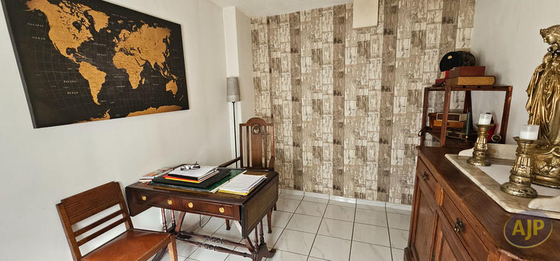 Maison - 170 m² - 6 pièces