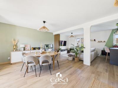 Maison - 140 m² - 7 pièces