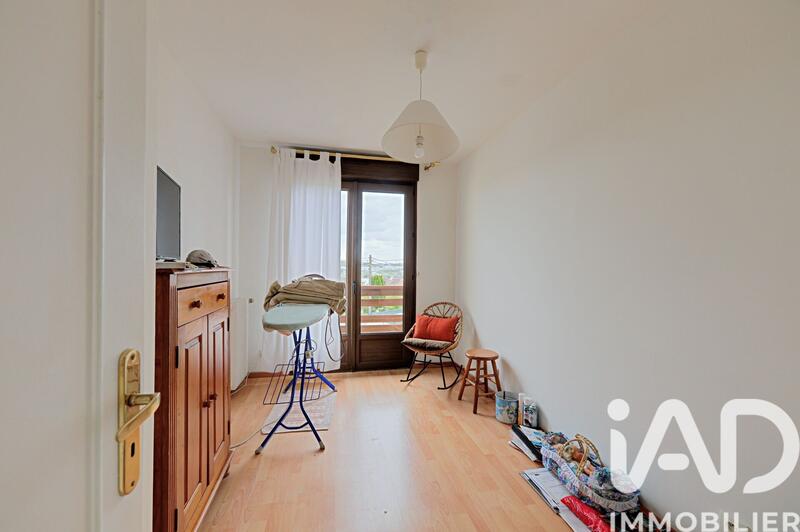 Maison - 96 m² - 5 pièces