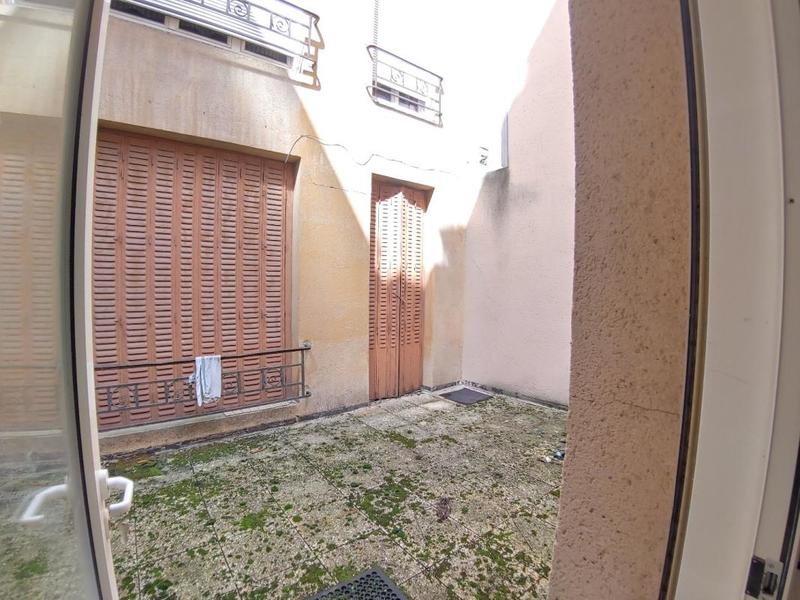 Local commercial - 260 m² - 3 pièces