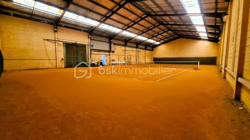 Parking / Garage - 620 m²