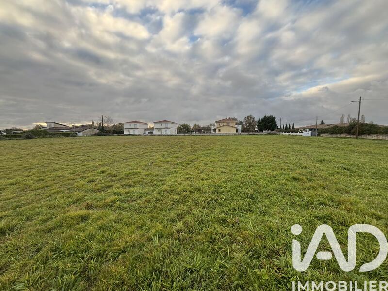 Terrain - 874 m²