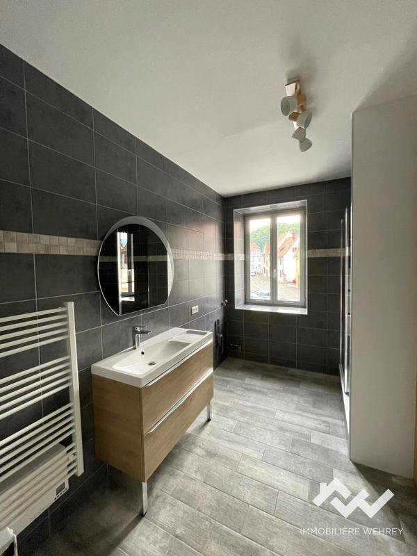 Appartement - 98 m² - 4 pièces