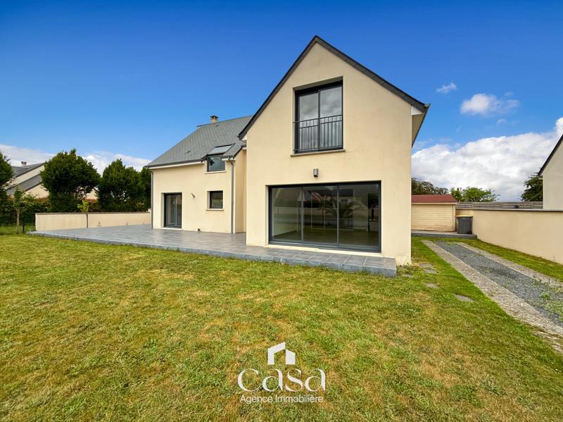 Maison - 204 m² - 7 pièces