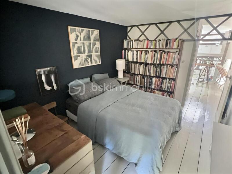 Loft - 135 m² - 5 pièces