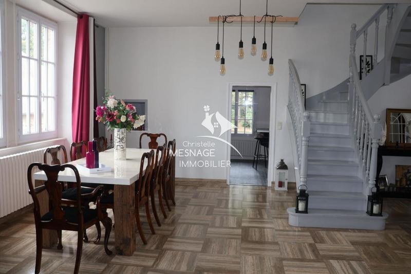 Demeure - 270 m² - 10 pièces