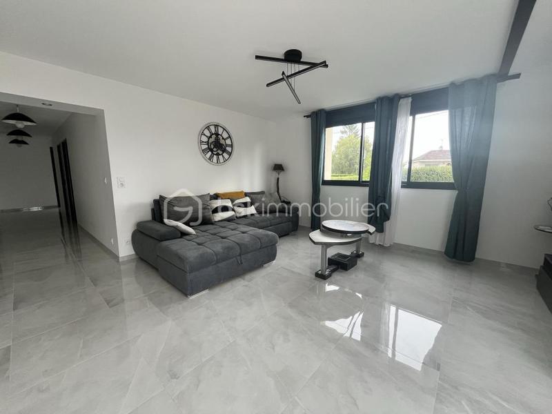 Maison - 104 m² - 4 pièces