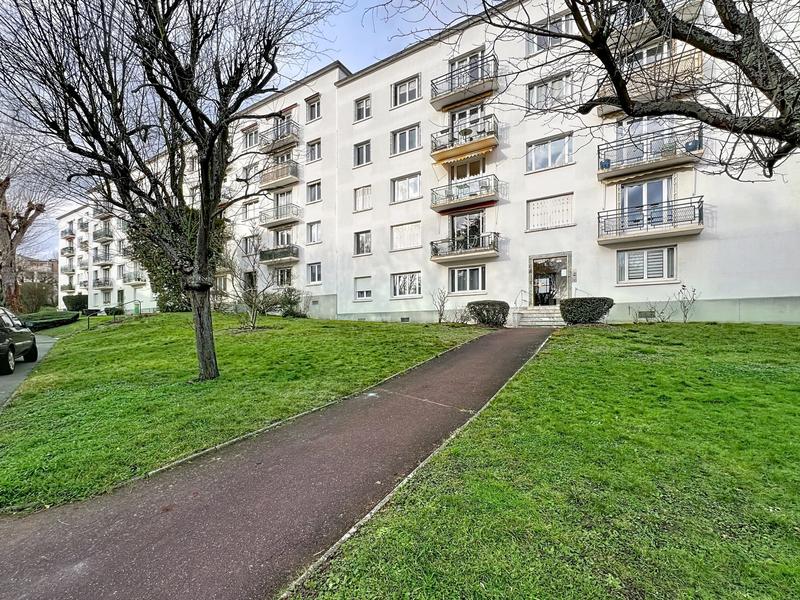 Appartement - 76 m² - 4 pièces