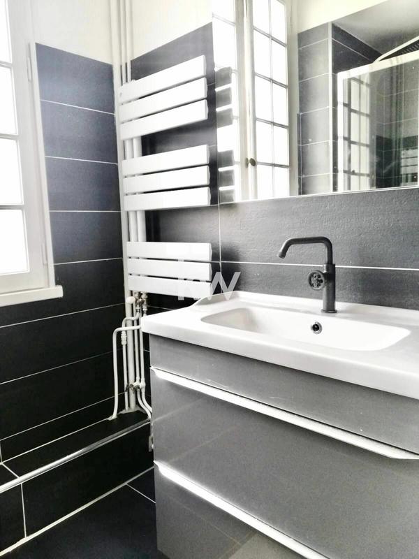 Immeuble - 250 m² - 14 pièces