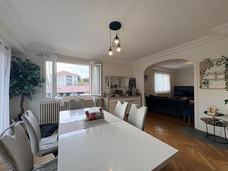 Maison - 163 m² - 7 pièces