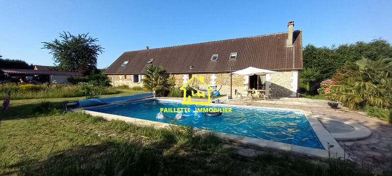 Maison traditionnelle - 194 m² - 6 pièces