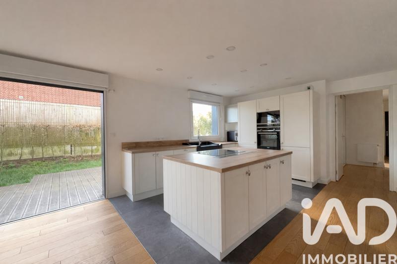 Maison - 98 m² - 4 pièces