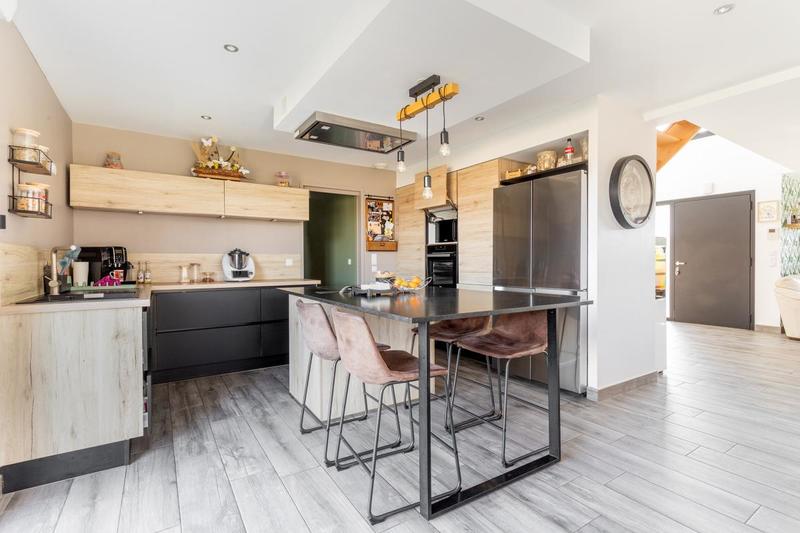 Pavillon - 152 m² - 5 pièces