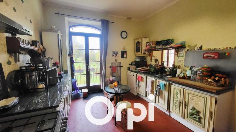 Maison - 140 m² - 5 pièces