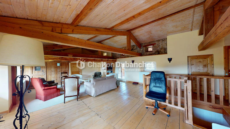 Maison - 393 m² - 13 pièces