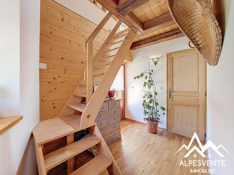 Maison - 110 m² - 4 pièces