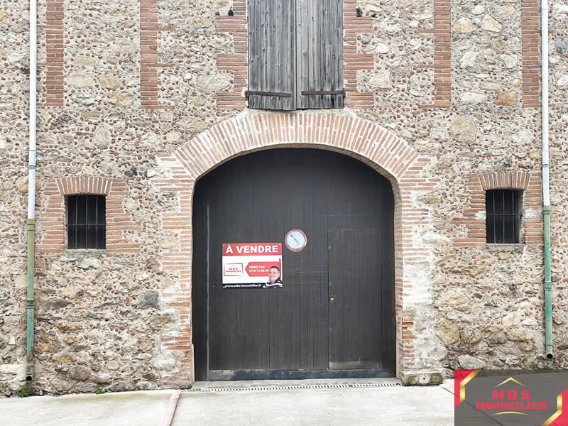 Appartement - 250 m² - 2 pièces