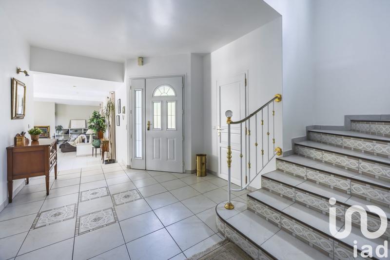 Maison de maîtres - 241 m² - 6 pièces