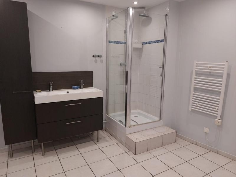 Local d'activités - 168 m² - 5 pièces