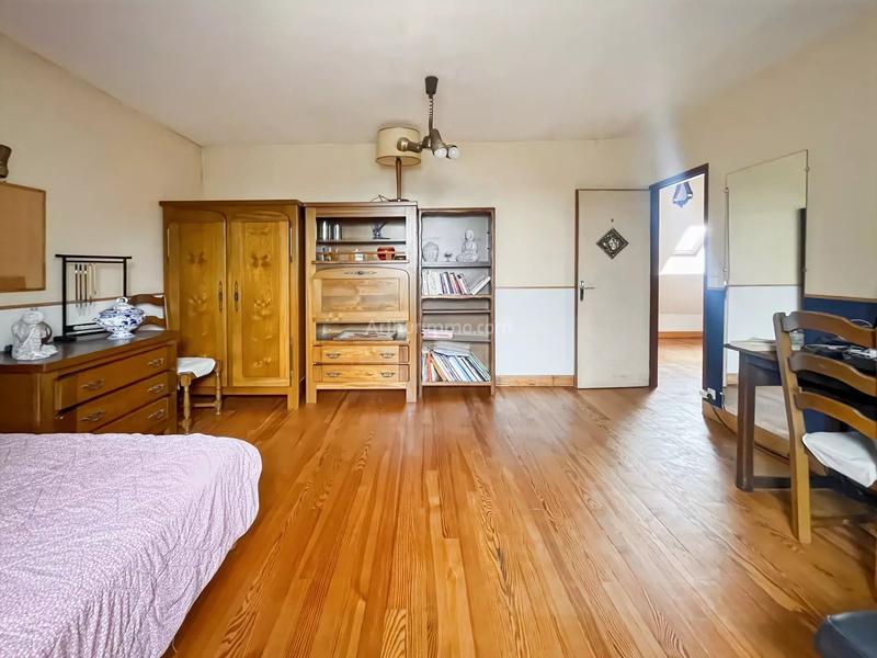 Maison - 145 m² - 7 pièces