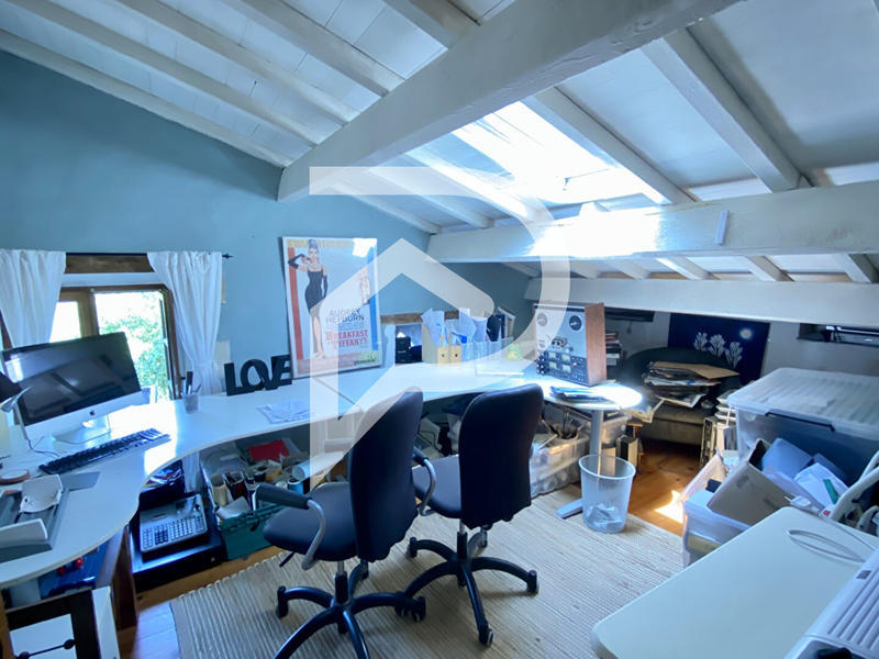 Maison - 348 m² - 14 pièces