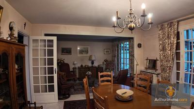 Maison - 155 m² - 6 pièces