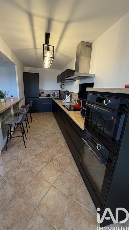 Appartement - 98 m² - 5 pièces