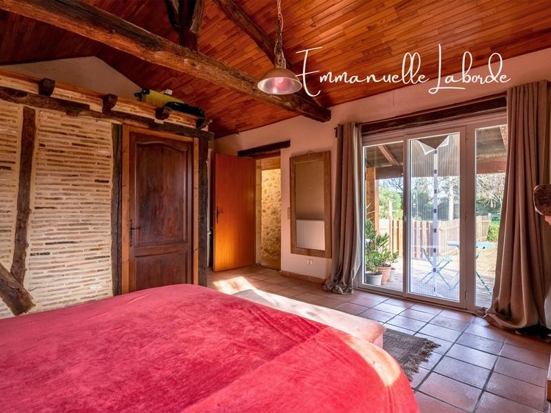 Maison en pierre - 240 m² - 10 pièces