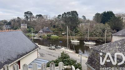 Maison - 305 m² - 10 pièces