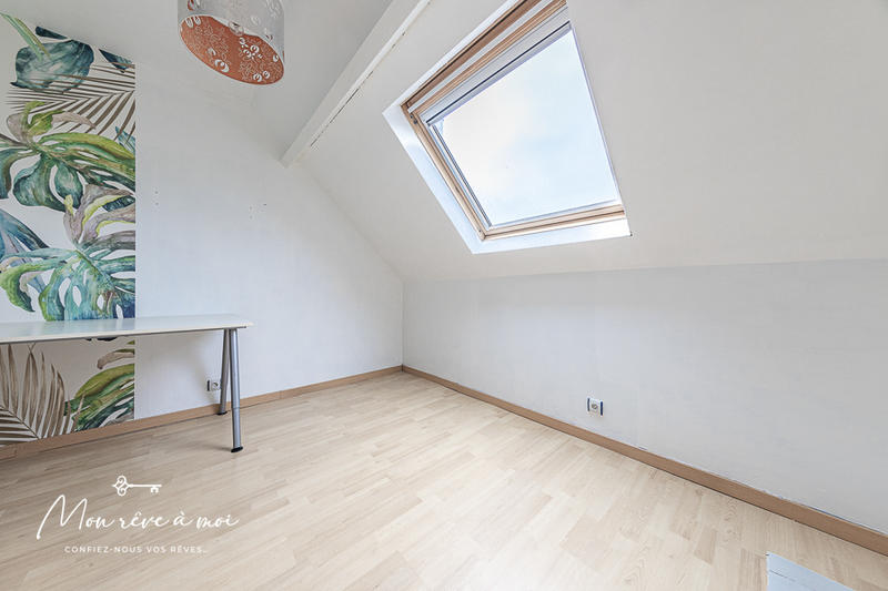 Maison - 102 m² - 6 pièces