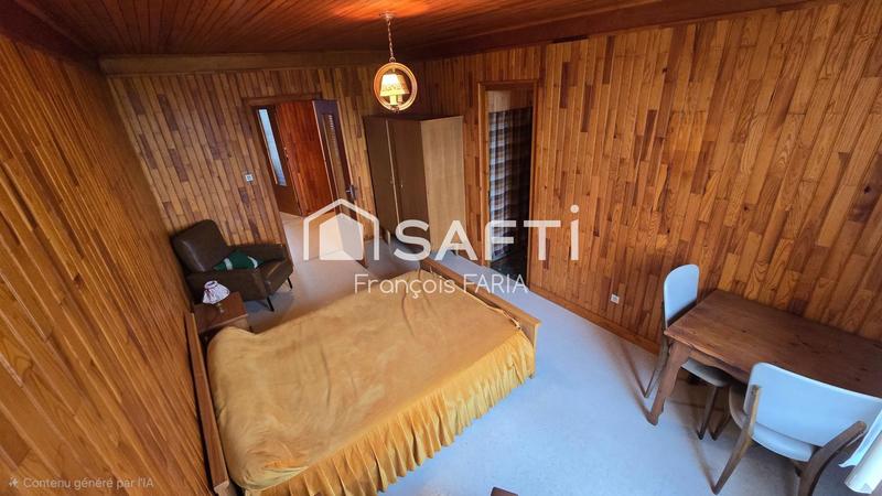 Maison - 136 m² - 8 pièces