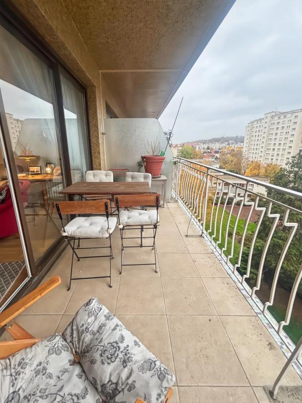 Appartement - 93 m² - 3 pièces