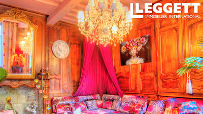 Maison - 470 m² - 10 pièces