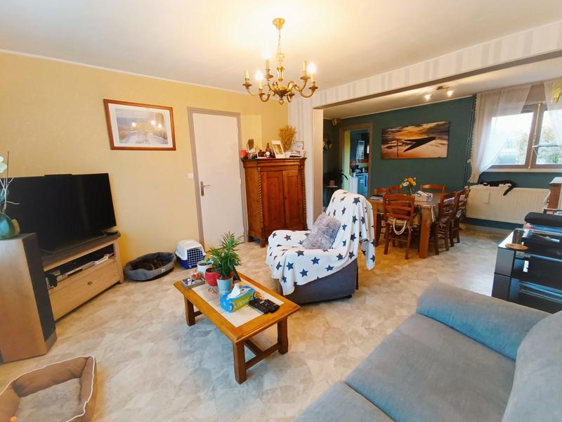 Maison - 84 m² - 5 pièces