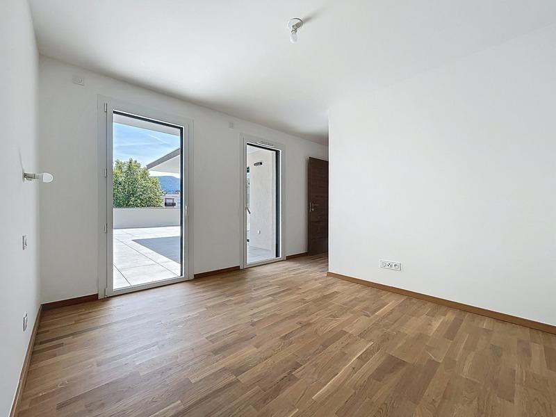 Appartement - 105 m² - 4 pièces