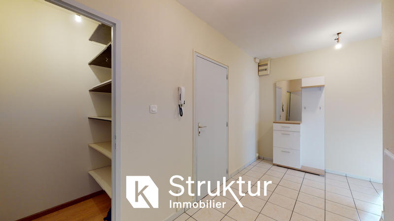Appartement - 77 m² - 3 pièces