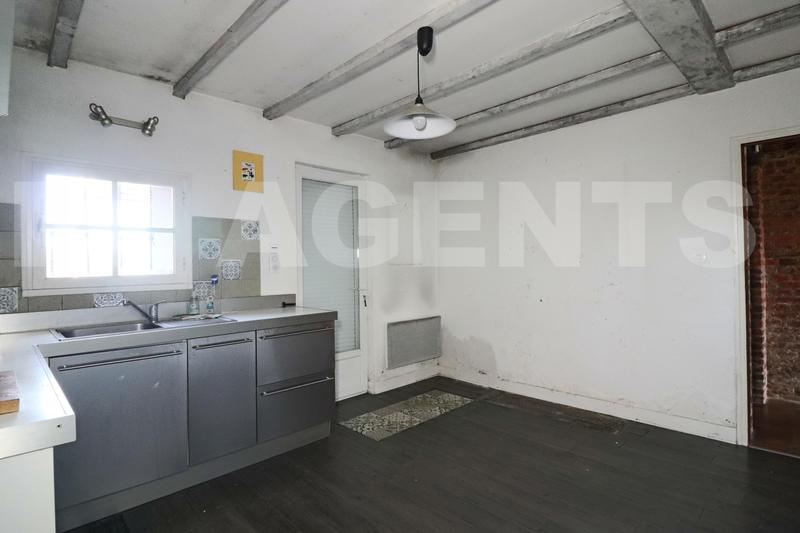 Maison - 340 m² - 10 pièces