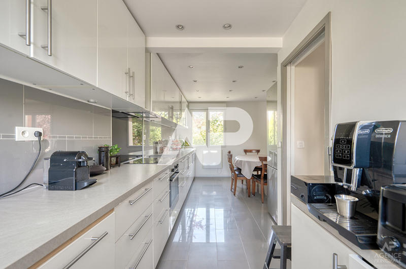 Maison - 112 m² - 5 pièces