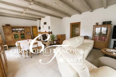 Maison - 97 m² - 4 pièces