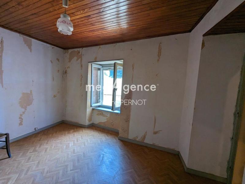 Maison - 97 m² - 5 pièces