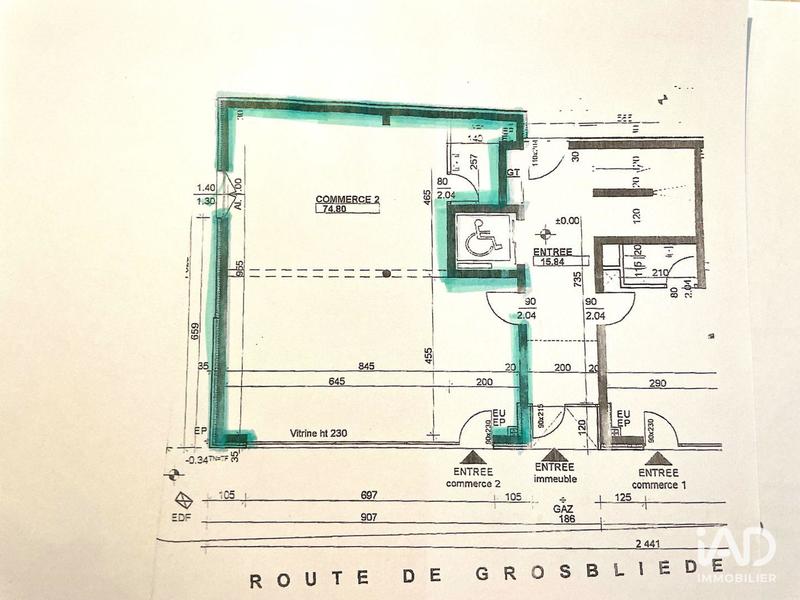 Local commercial - 81 m²