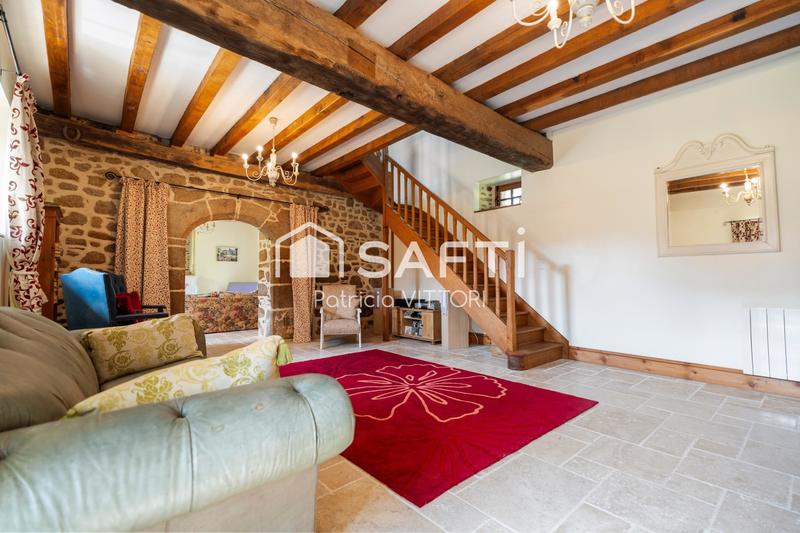 Maison - 222 m² - 8 pièces