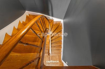 Maison bourgeoise - 235 m² - 9 pièces