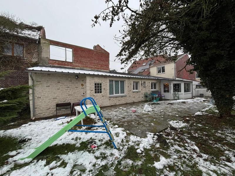 Maison - 110 m² - 5 pièces