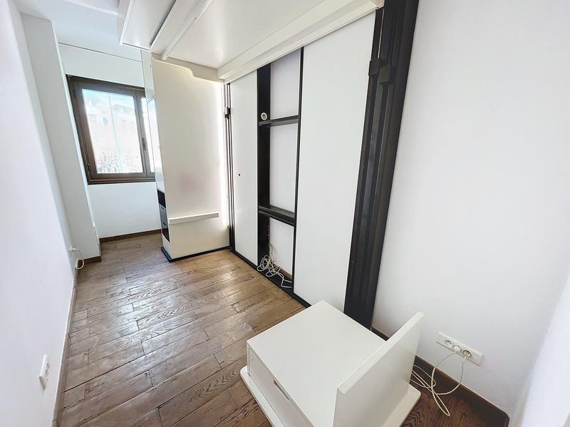 Appartement - 98 m² - 5 pièces